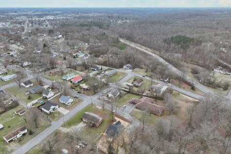 904 W 5th Street Dickson TN 37055