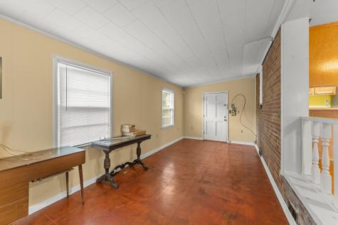 101 Willow St, N Cowan TN 37318