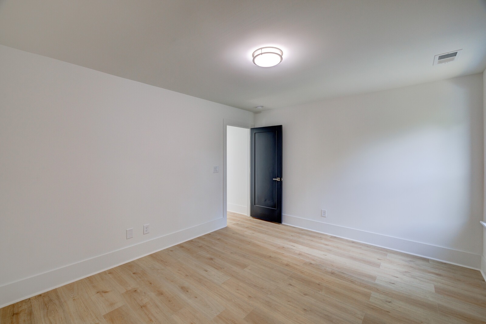 357 Willard Drive Nashville TN 37211
