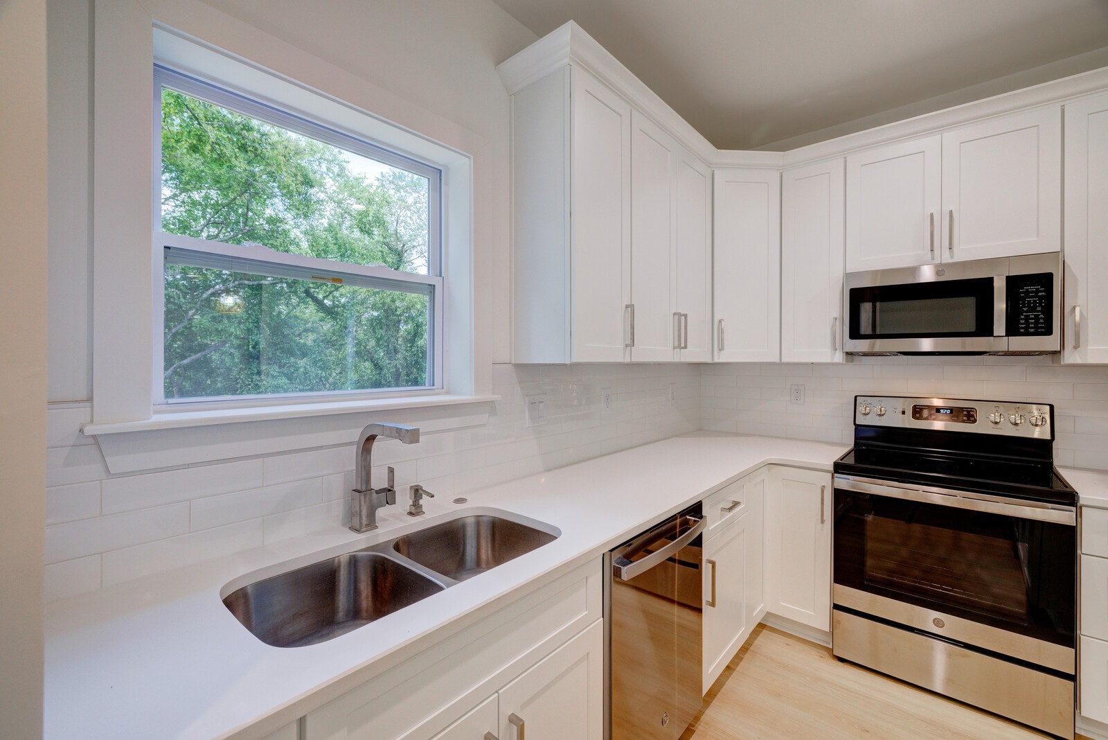 357 Willard Drive Nashville TN 37211