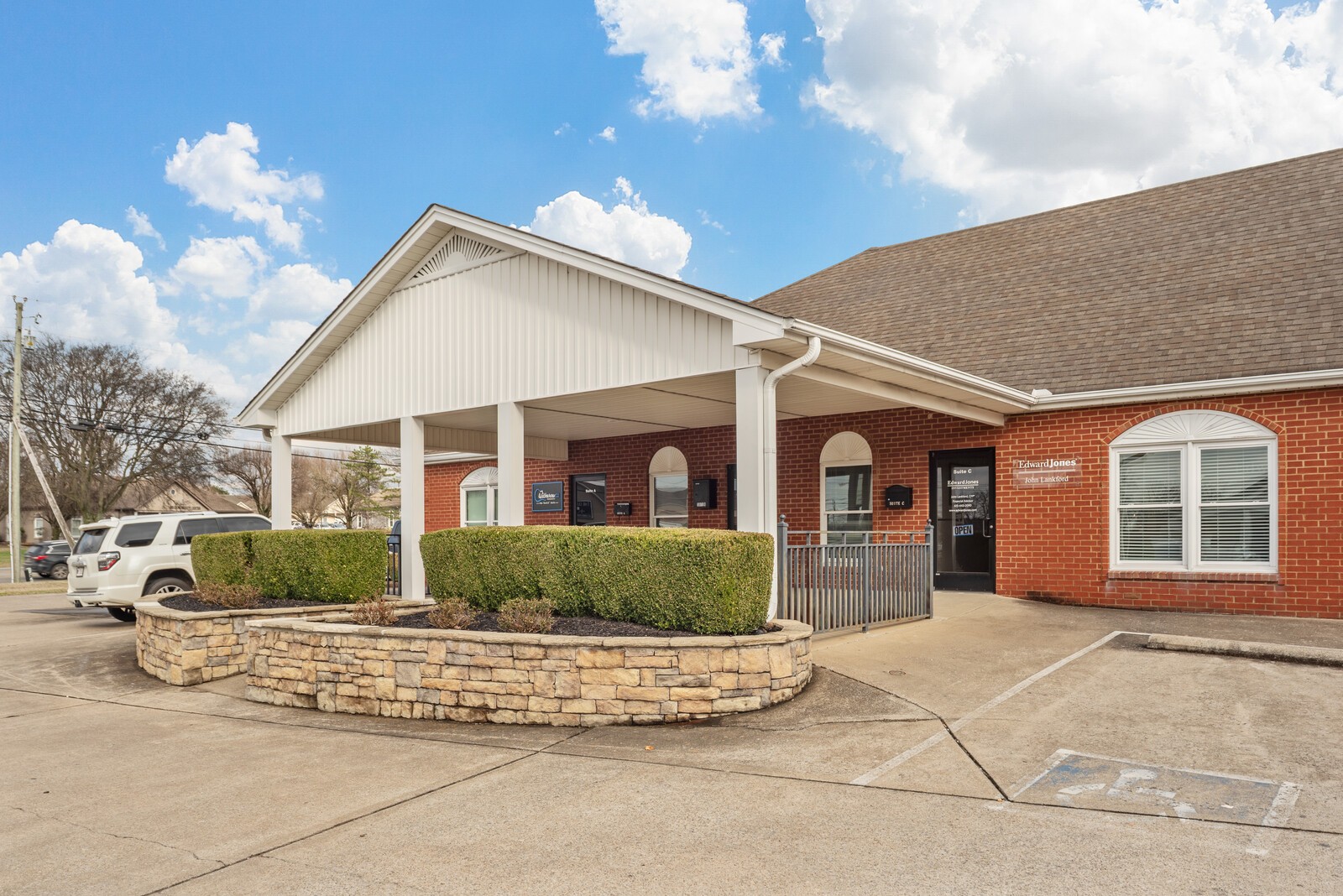 1424B W Baddour Parkway Lebanon TN 37087