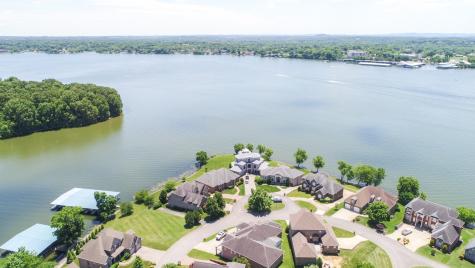 131 Lake Harbor Drive Hendersonville TN 37075