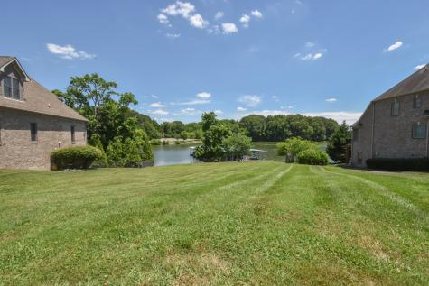 131 Lake Harbor Drive Hendersonville TN 37075