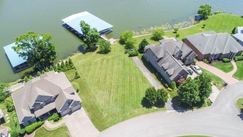 131 Lake Harbor Drive Hendersonville TN 37075