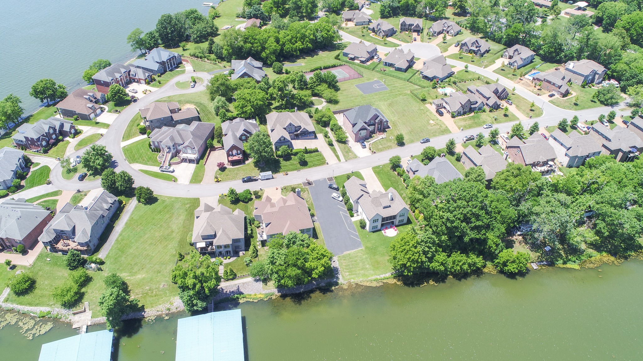 131 Lake Harbor Drive Hendersonville TN 37075