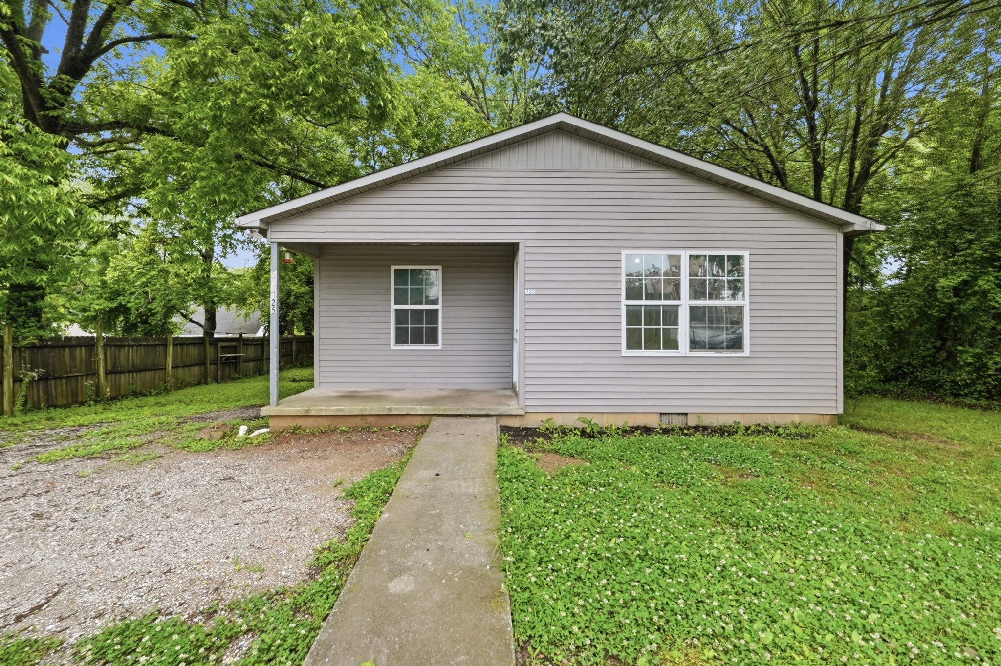 725 Mill Street Manchester TN 37355