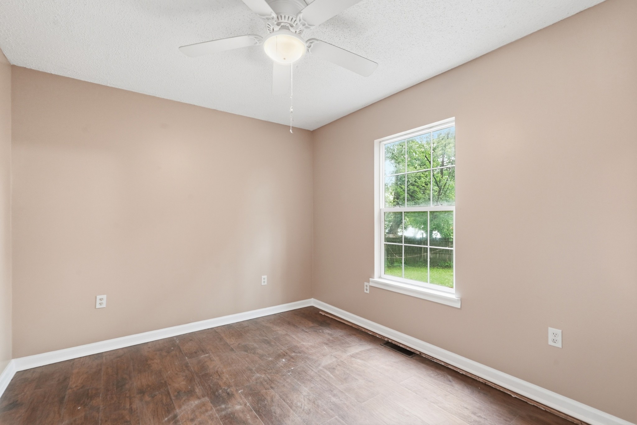 725 Mill Street Manchester TN 37355