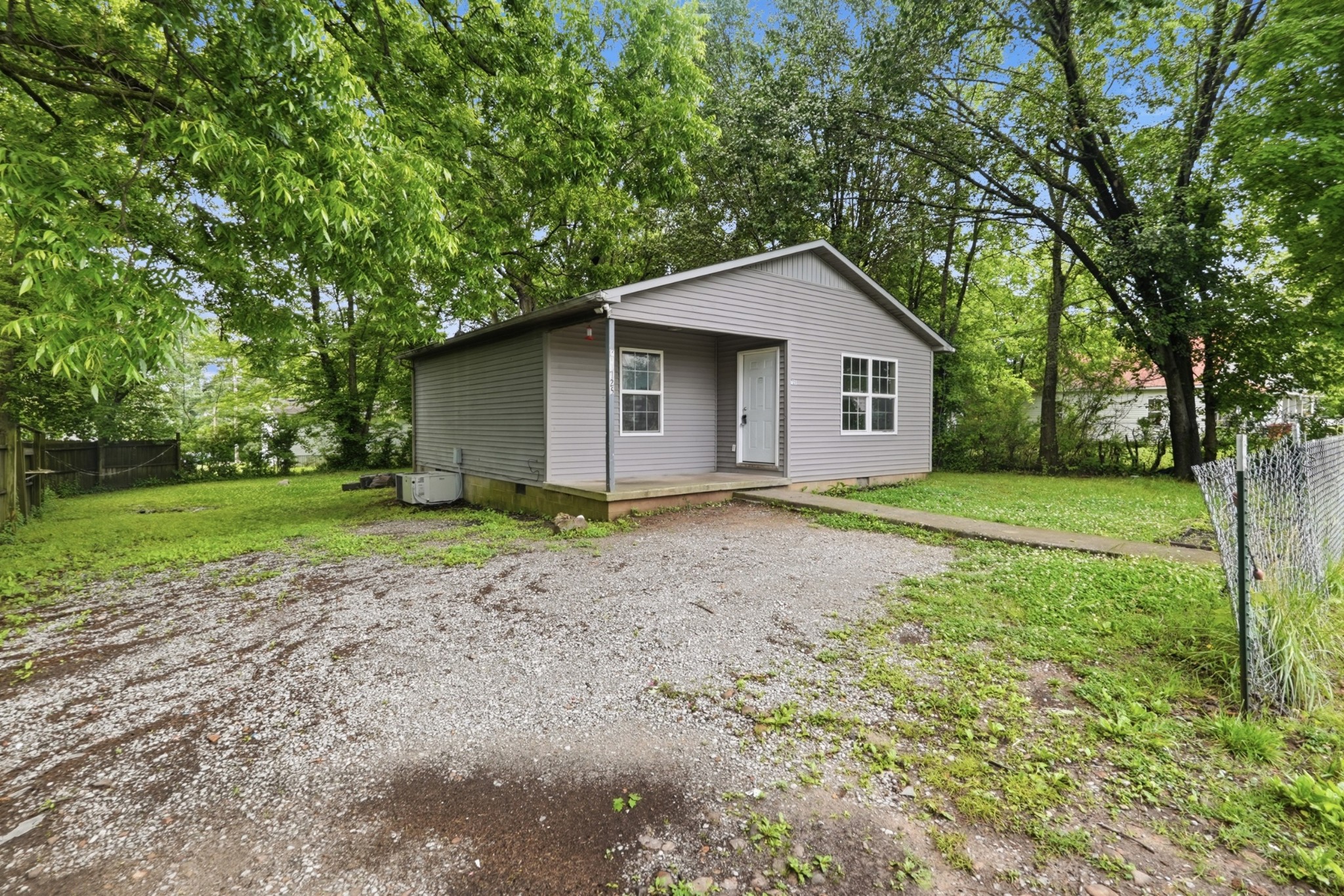 725 Mill Street Manchester TN 37355