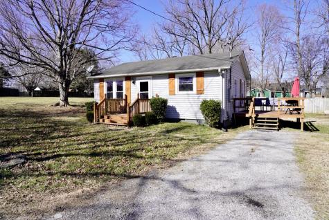 413 W Mcglothlin Street Portland TN 37148