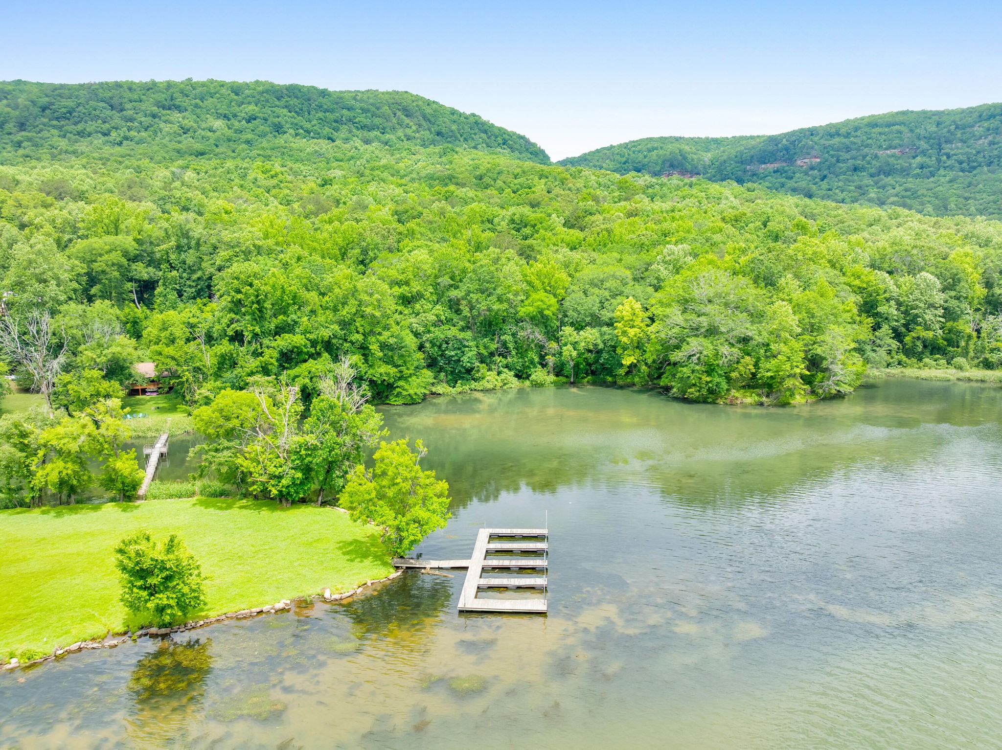 13442 Mullins Cove Road Whitwell TN 37397