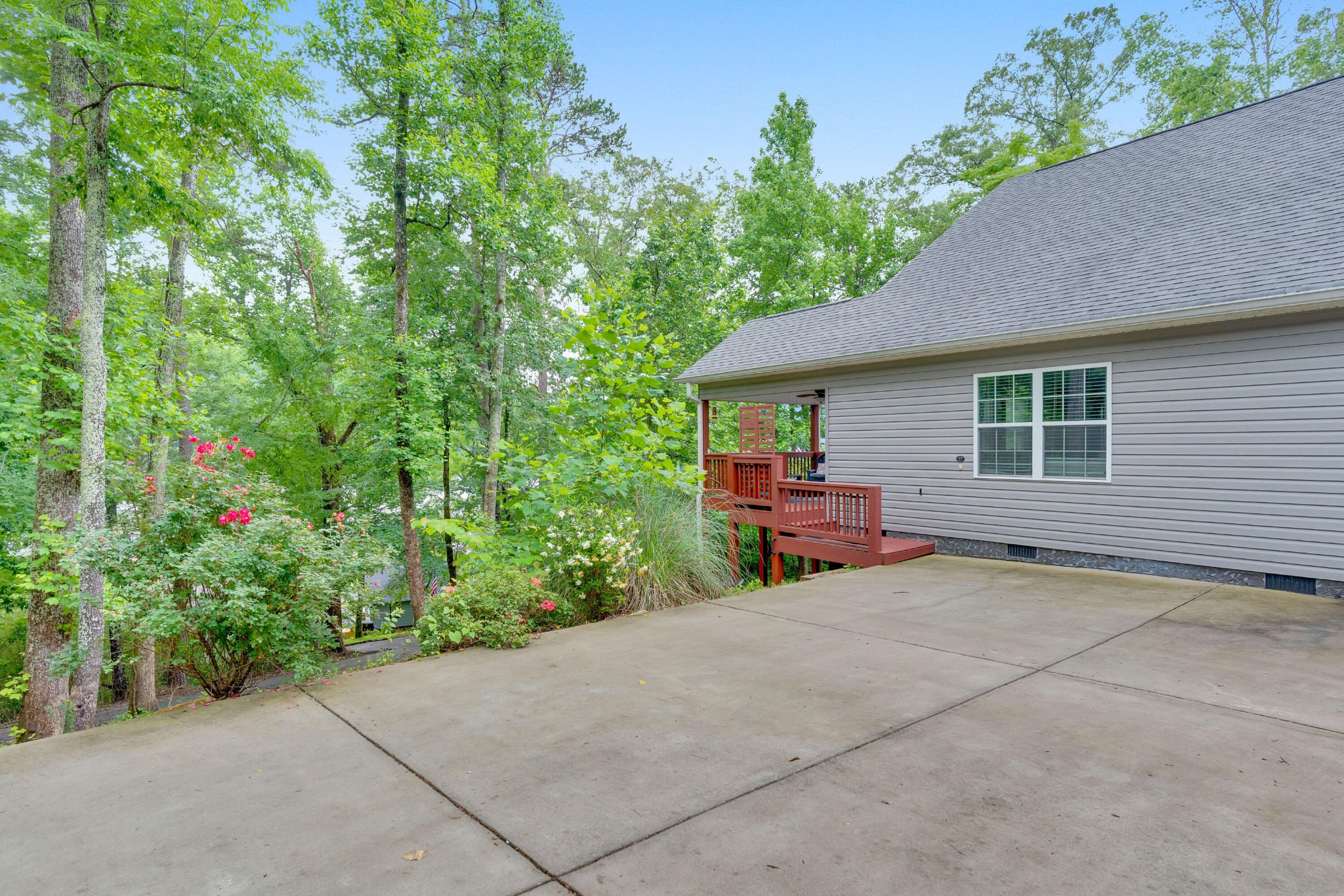13442 Mullins Cove Road Whitwell TN 37397