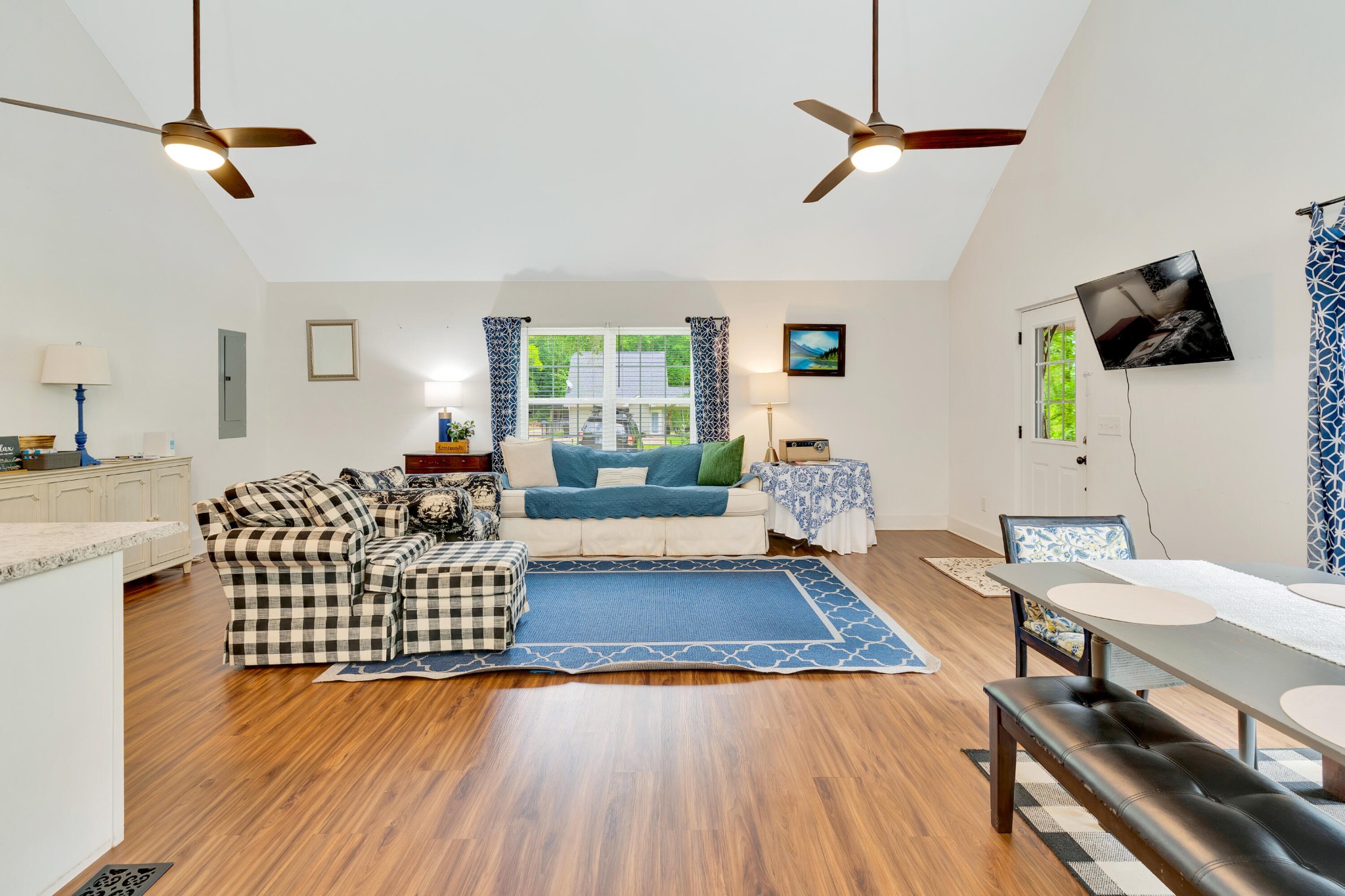 13442 Mullins Cove Road Whitwell TN 37397