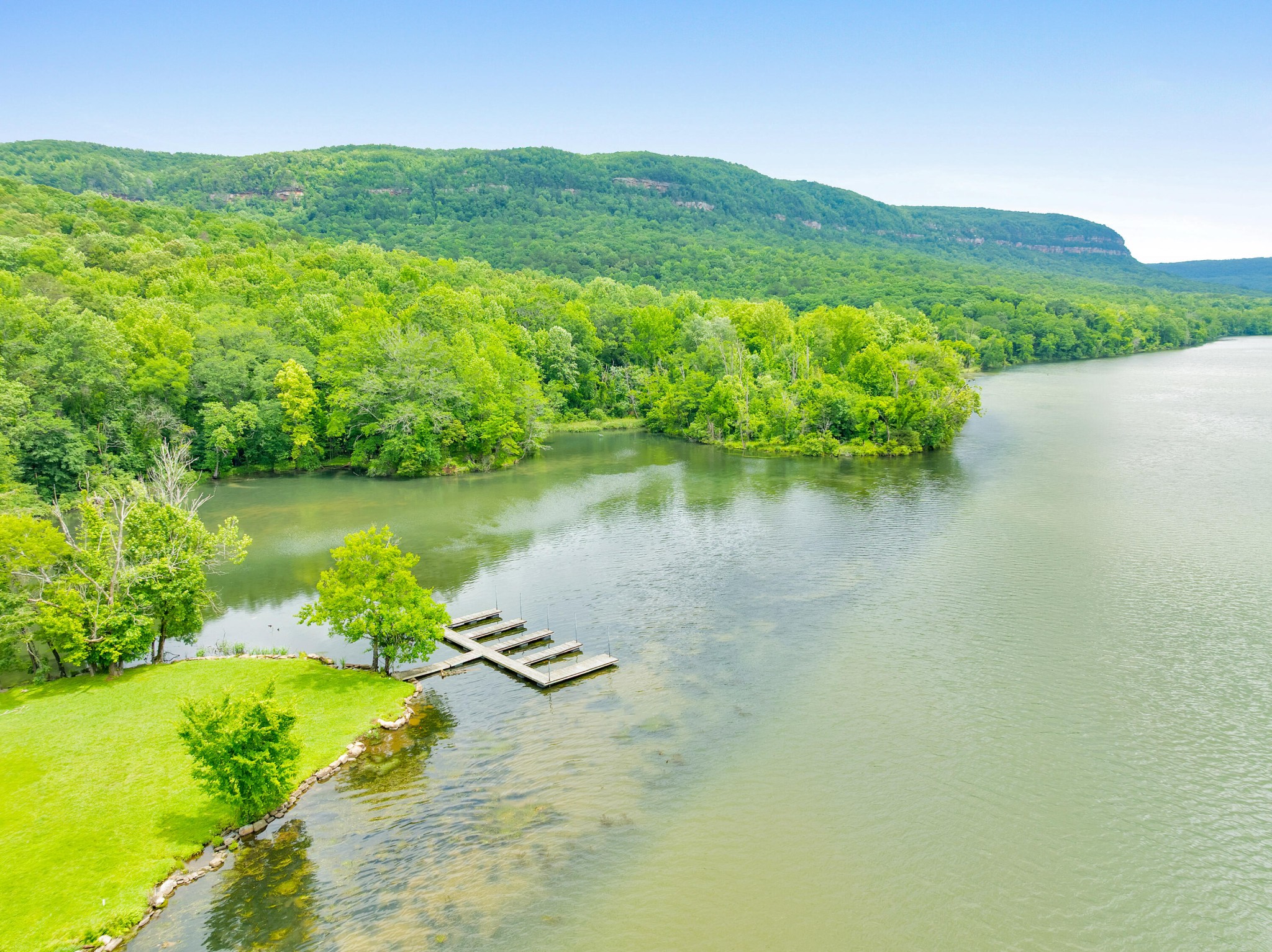 13442 Mullins Cove Road Whitwell TN 37397