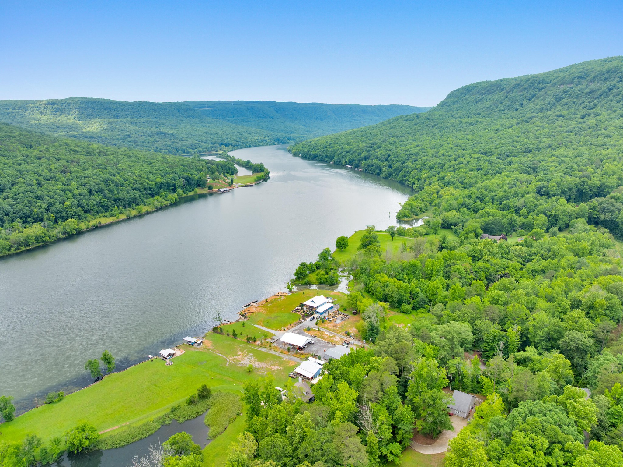 13442 Mullins Cove Road Whitwell TN 37397