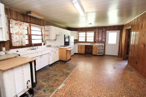 1155 S Main Street Lexington TN 38351