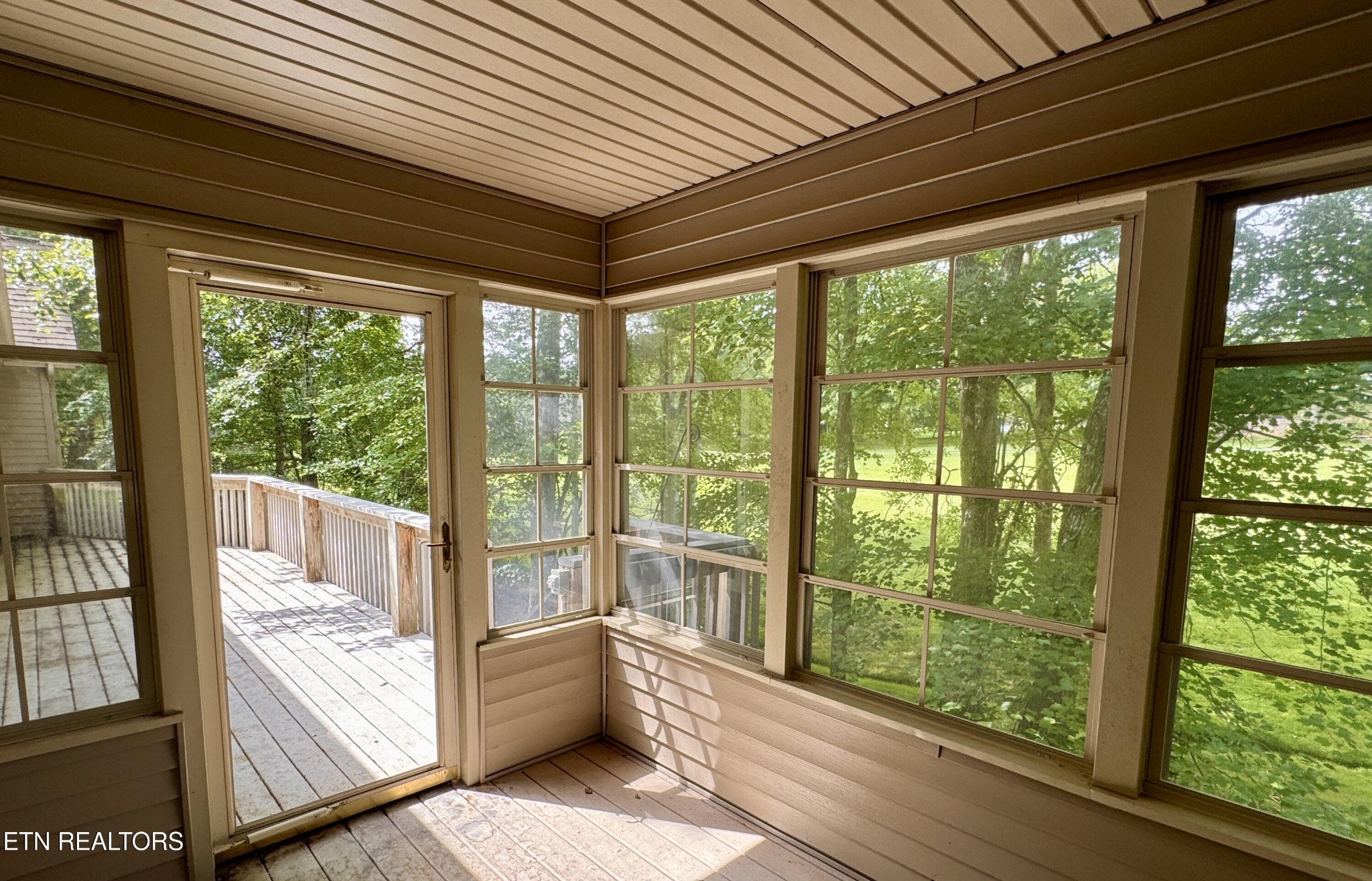 17 Kenwood Court Crossville TN 38558