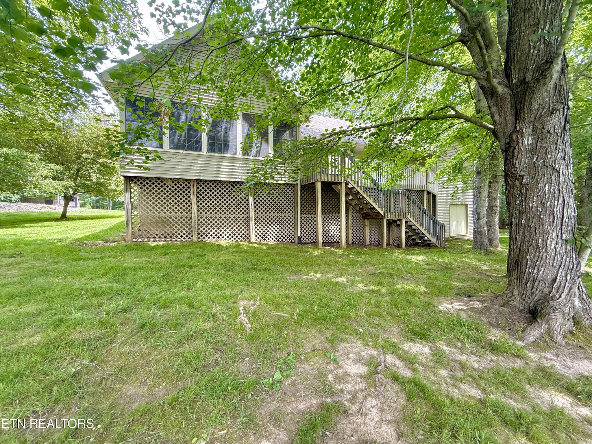 17 Kenwood Court Crossville TN 38558
