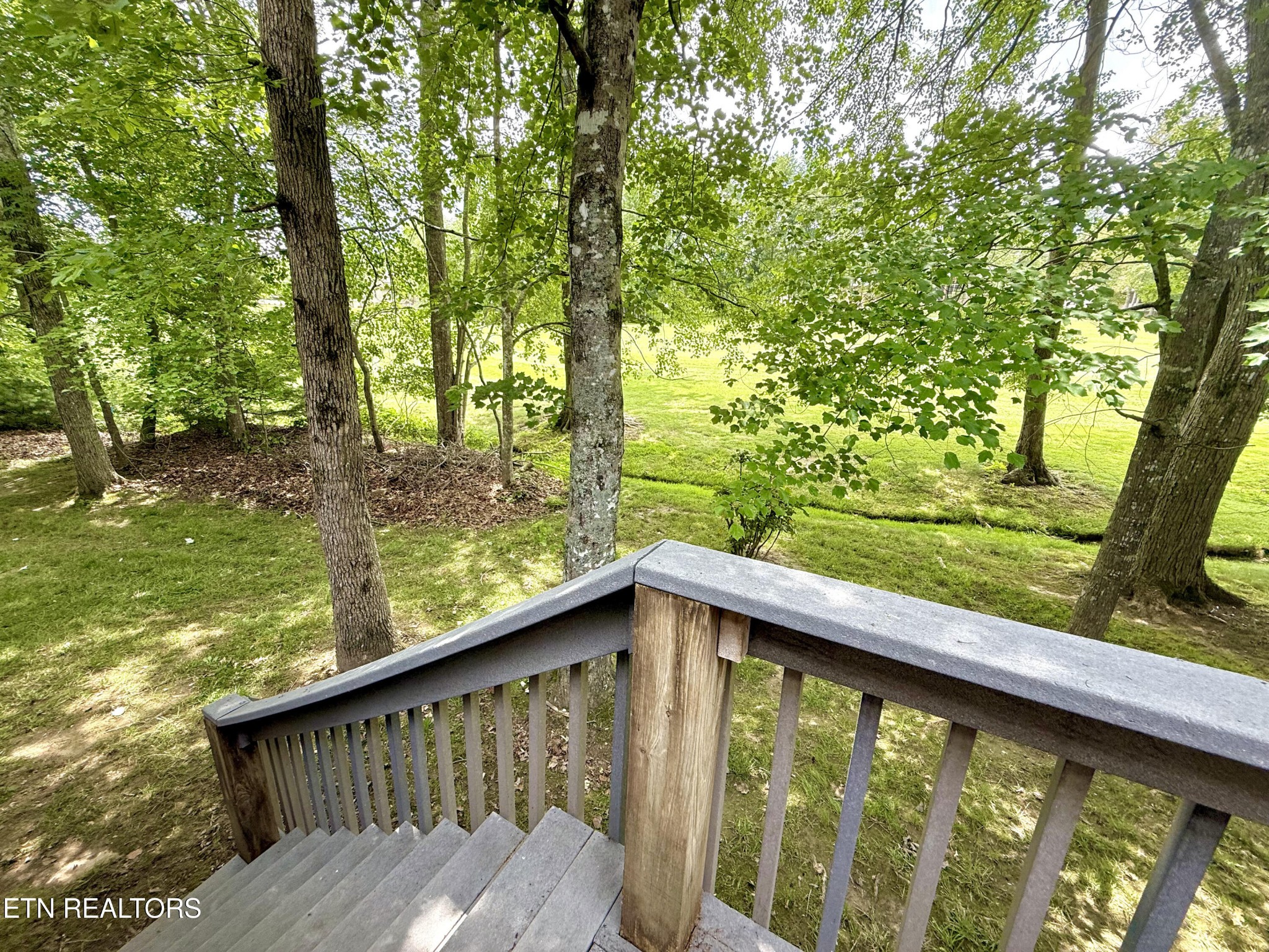 17 Kenwood Court Crossville TN 38558