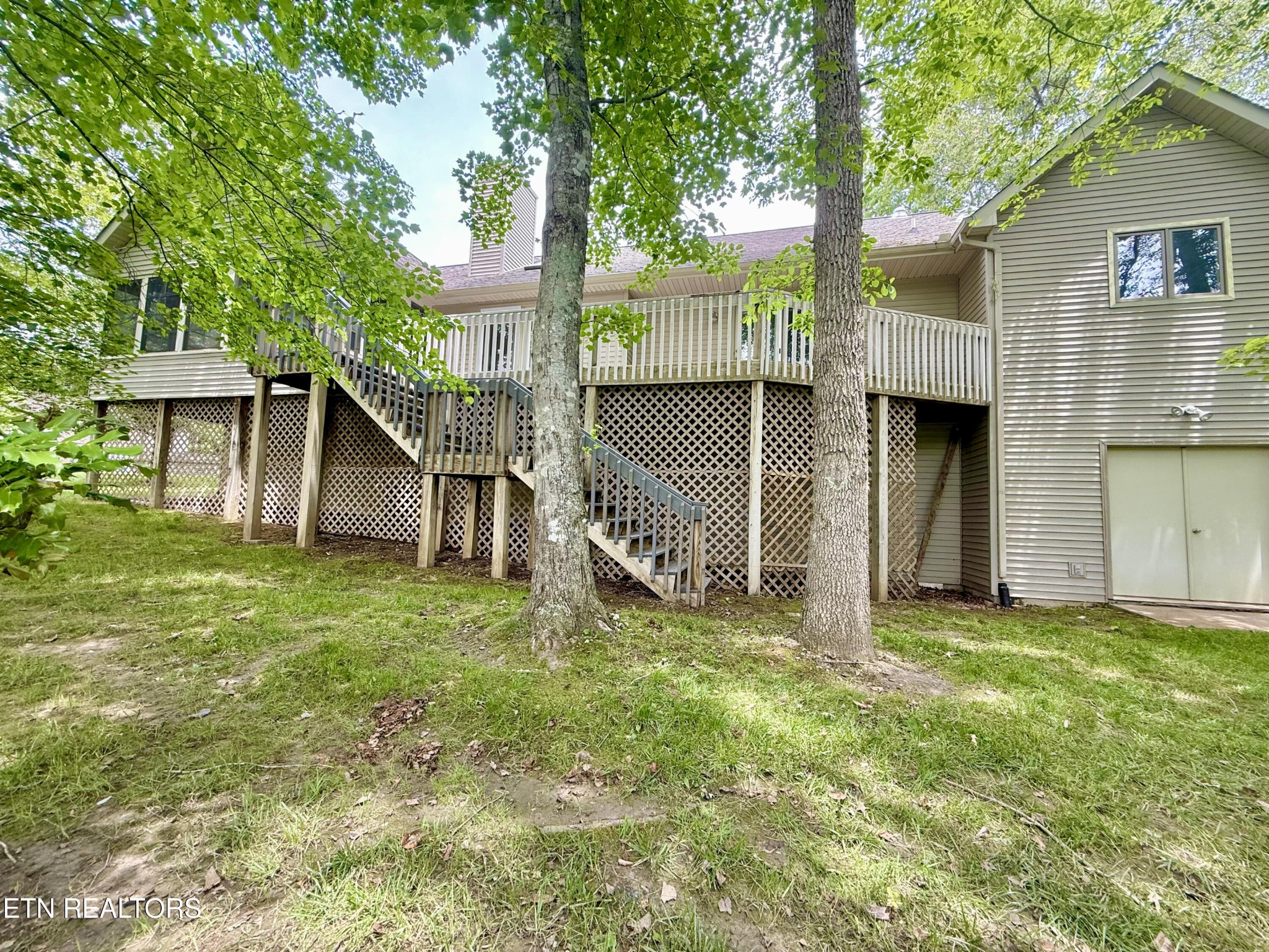 17 Kenwood Court Crossville TN 38558