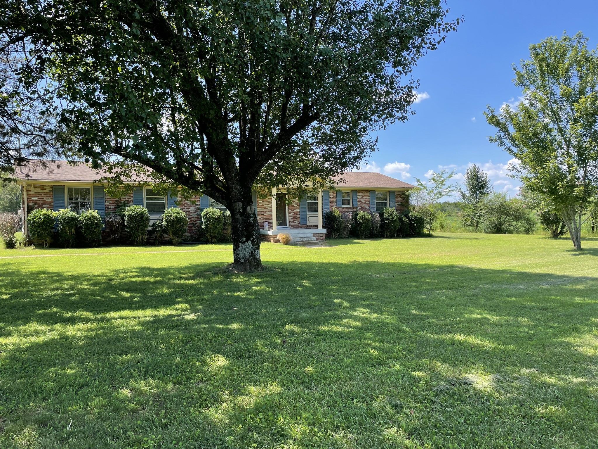 882 Kingdom Road Unionville TN 37180