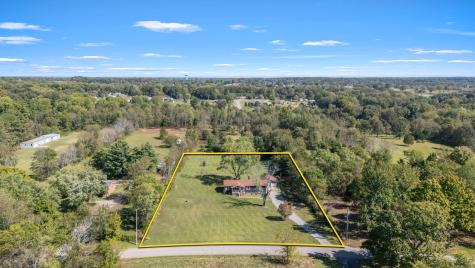 4427 Washington Road Greenbrier TN 37073