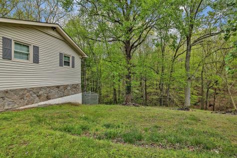 935 Keen Hollow Road Westmoreland TN 37186