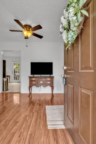 935 Keen Hollow Road Westmoreland TN 37186