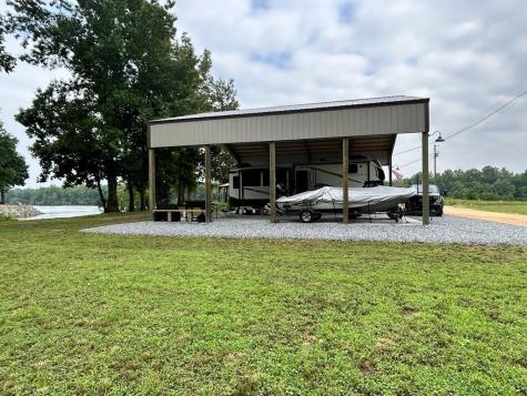 942 Lexi Lane Clifton TN 38425