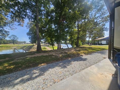 942 Lexi Lane Clifton TN 38425