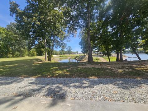 942 Lexi Lane Clifton TN 38425