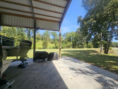 942 Lexi Lane Clifton TN 38425