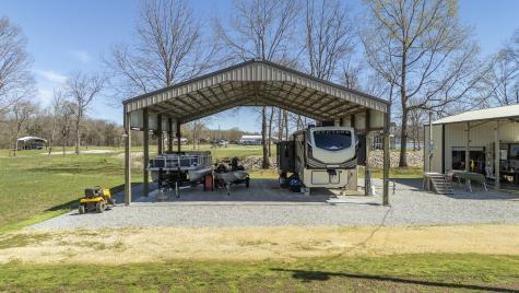942 Lexi Lane Clifton TN 38425