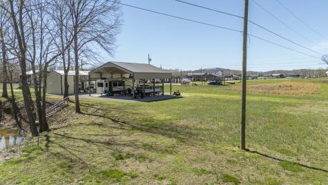 942 Lexi Lane Clifton TN 38425