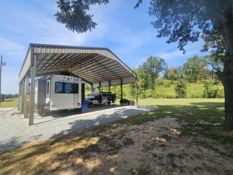 942 Lexi Lane Clifton TN 38425