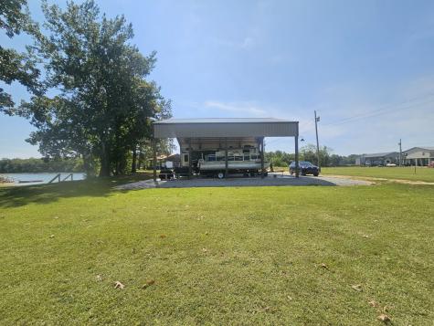 942 Lexi Lane Clifton TN 38425