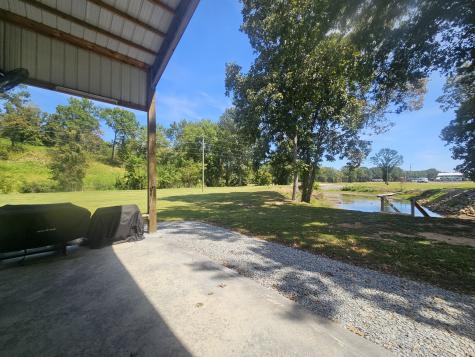 942 Lexi Lane Clifton TN 38425