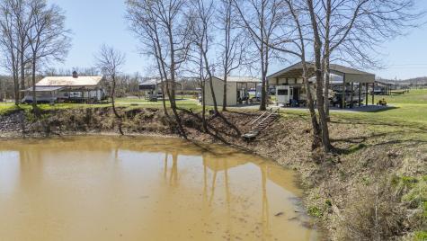 942 Lexi Lane Clifton TN 38425