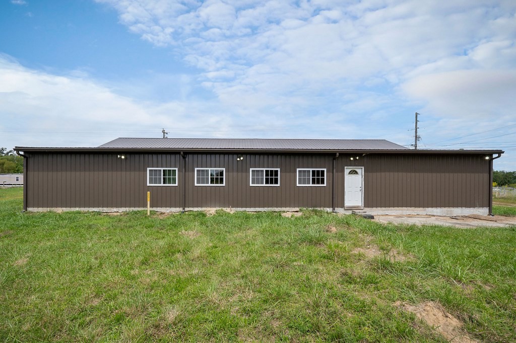 14127 Crossville Highway Sparta TN 38583