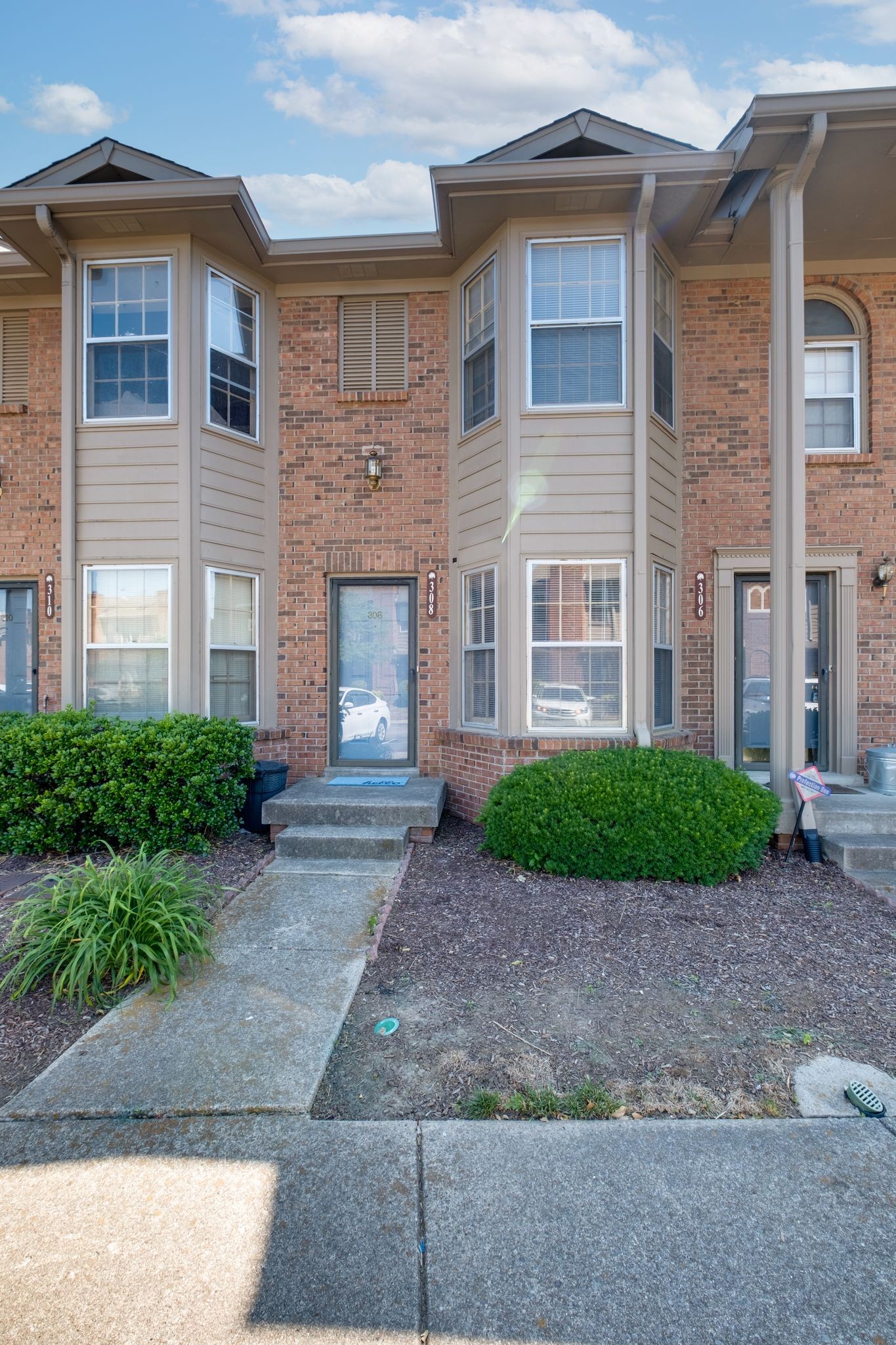 308 Hickory Place Nashville TN 37214