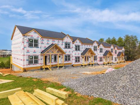 1479 William Holt Boulevard Sevierville TN 37862
