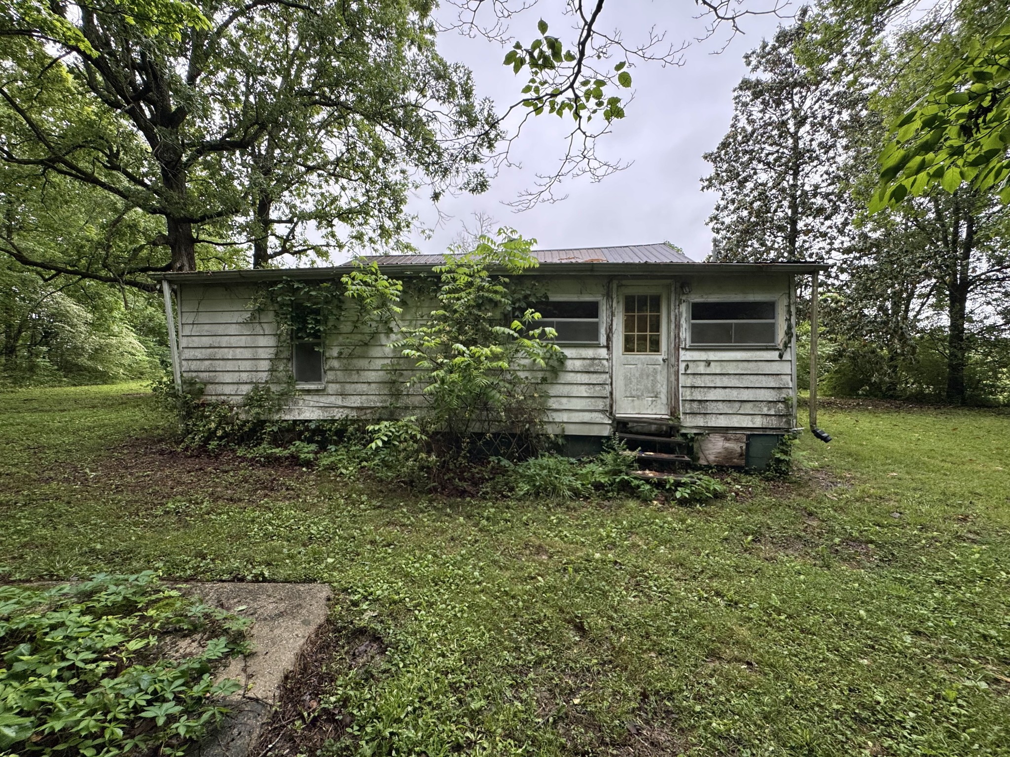 5312 Bluff Springs Road Mcminnville TN 37110