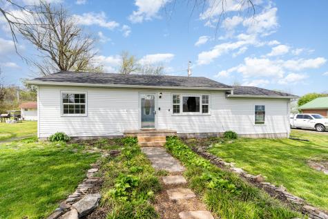 34 Cooper Avenue Auburntown TN 37016