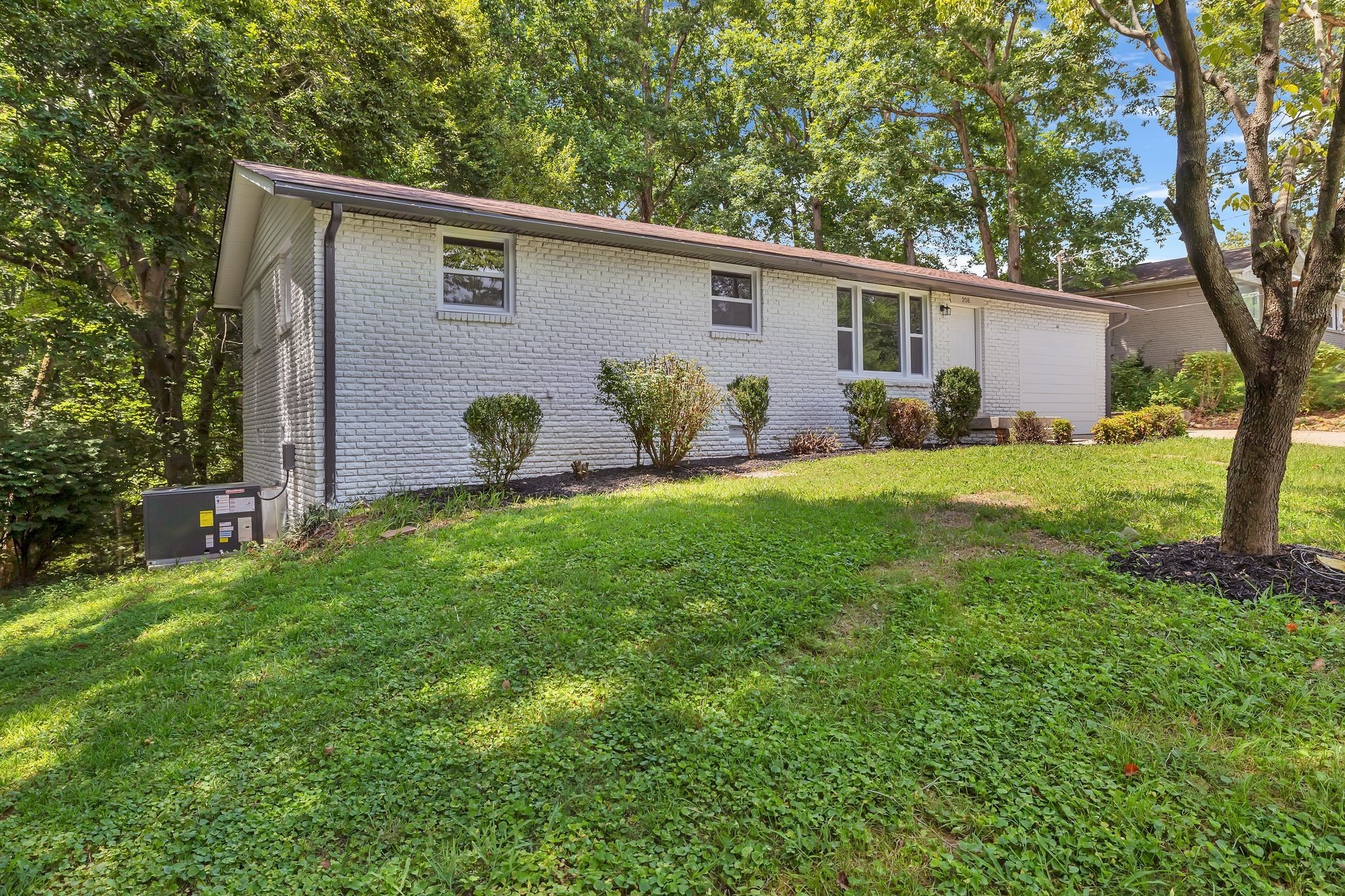 208 Lakeshore Drive Mcminnville TN 37110