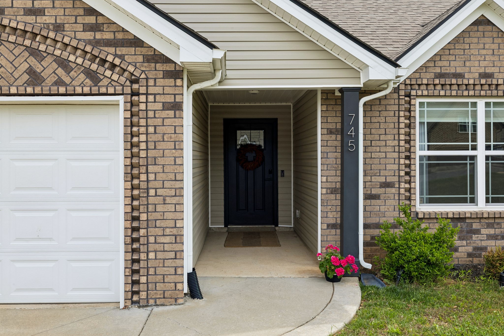 745 Cedar Lane Springfield TN 37172
