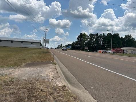 745 Mulberry Avenue Selmer TN 38375
