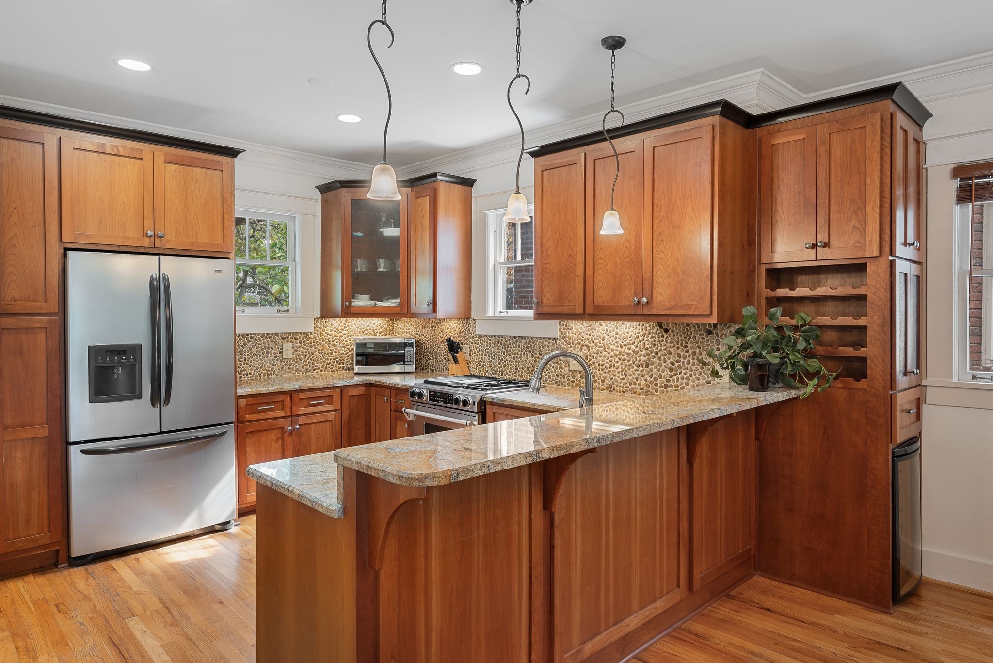2402 Oakland Avenue Nashville TN 37212