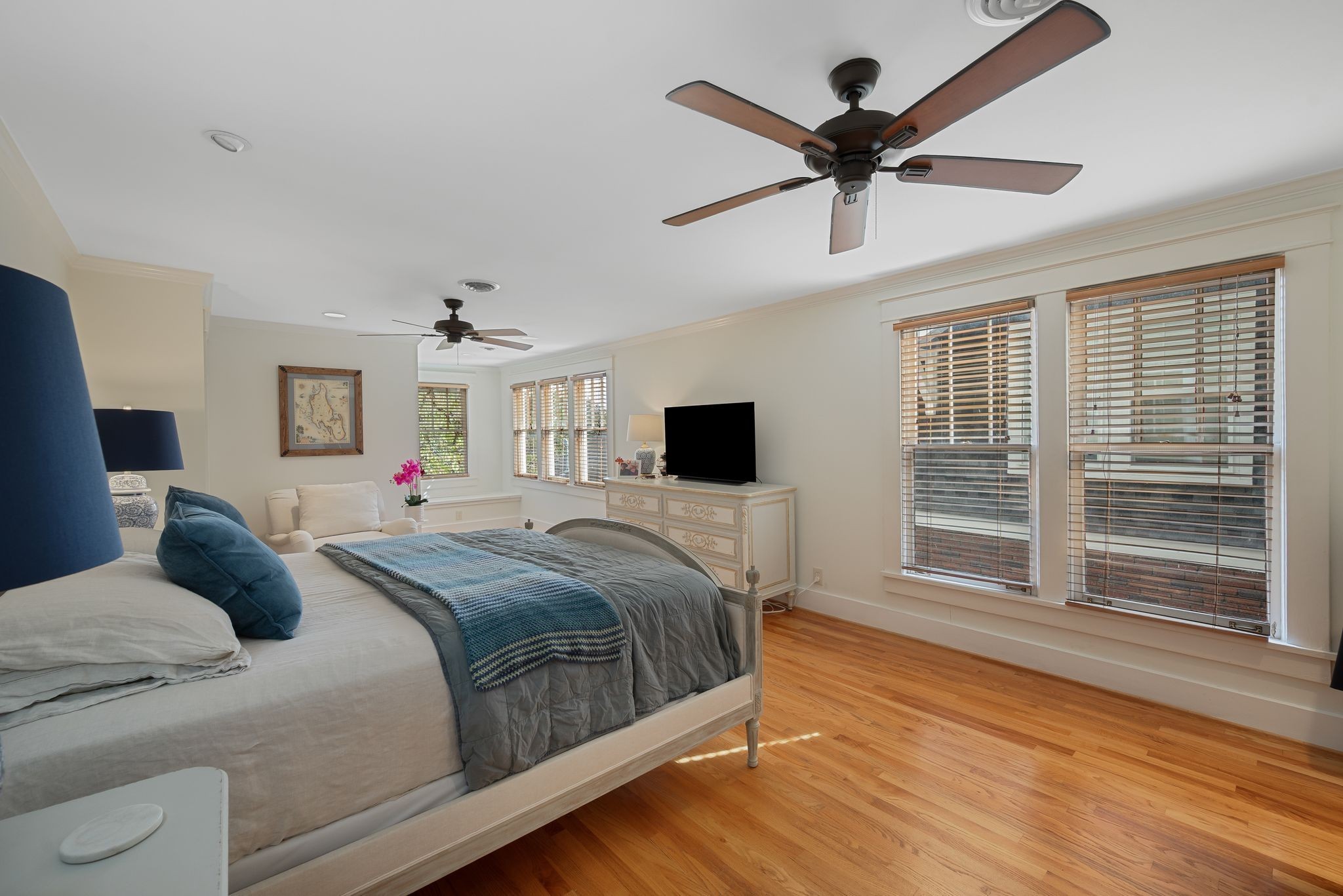 2402 Oakland Avenue Nashville TN 37212