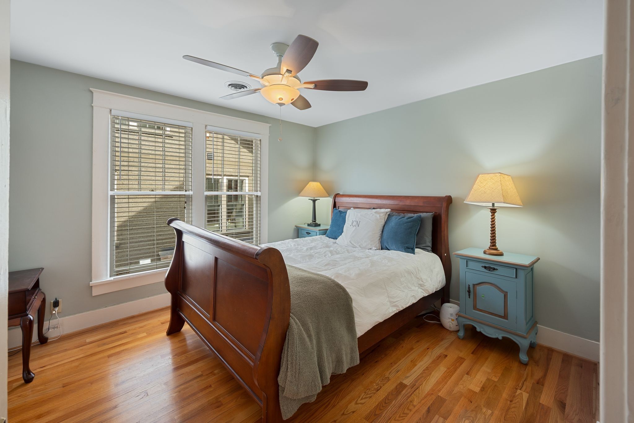 2402 Oakland Avenue Nashville TN 37212