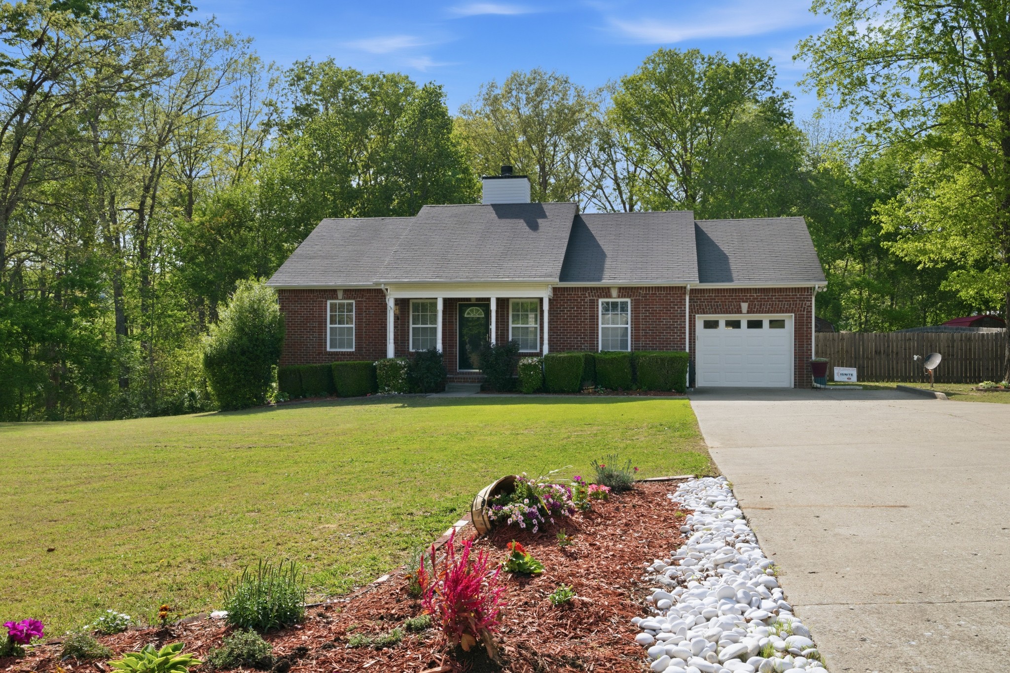 504 Daugherty Lane Burns TN 37029