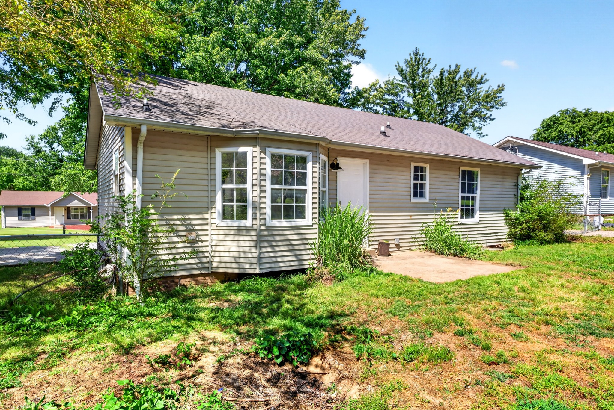 214 Mark Spitz Drive Clarksville TN 37042